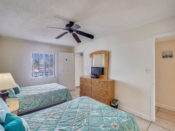 Indian Rocks 1st floor 3 BR Condo