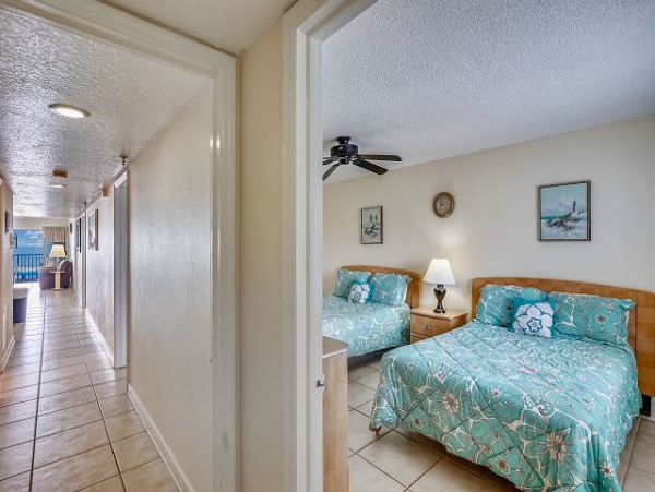 Indian Rocks 1st floor 3 BR Condo