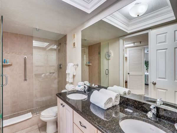 Indian Rocks 1st floor 3 BR Condo