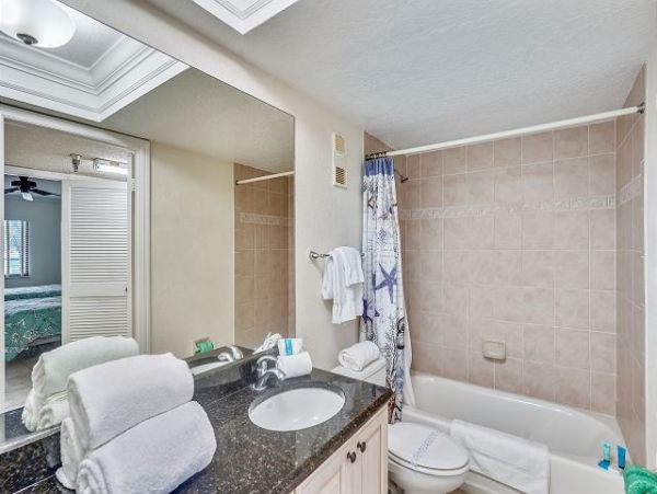 Indian Rocks 1st floor 3 BR Condo
