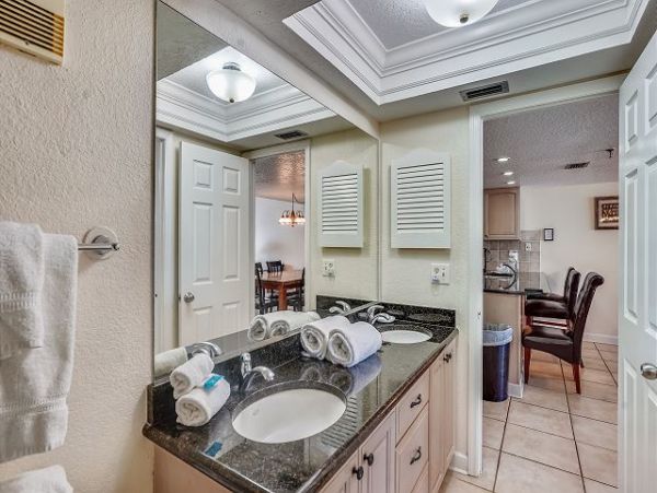 Indian Rocks 1st floor 3 BR Condo
