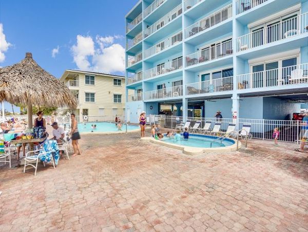 Indian Rocks 1st floor 3 BR Condo