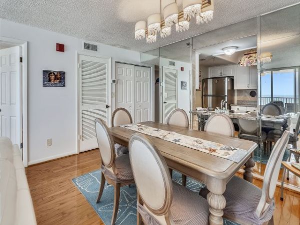 Beachfront 3 Bedrooms Vacation Condo in Indian Shores