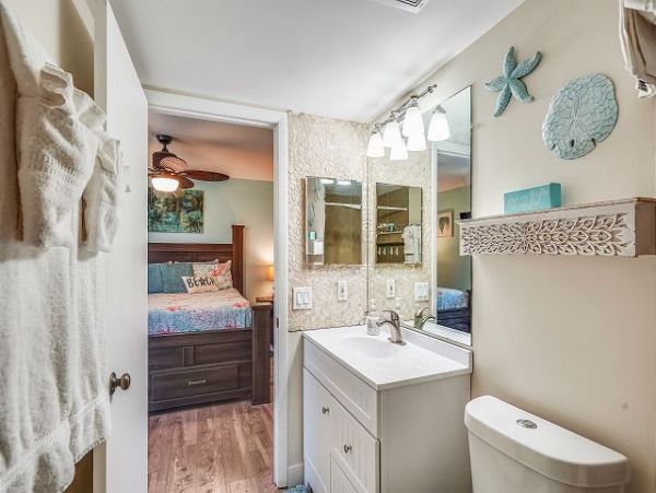 Coastal Retreat with Stunning Gulf views & Spacious Comfort