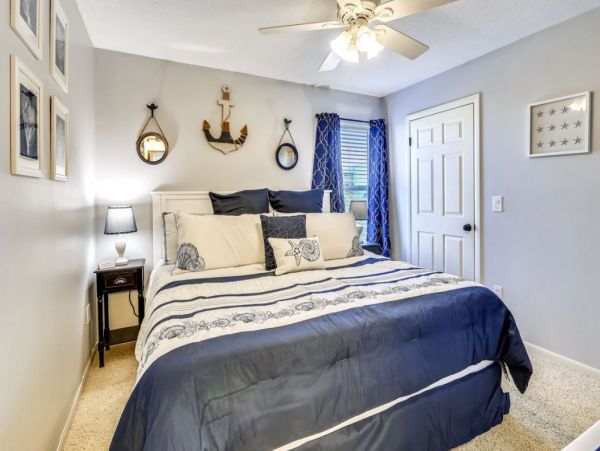 Two Bedroom Vacation Condo in Indian Shores with Gulf Views