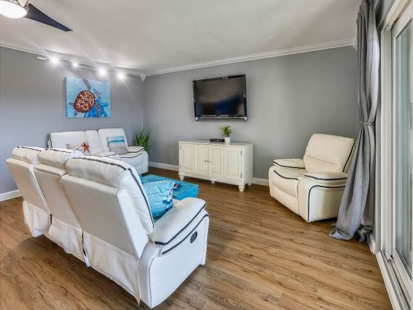 Indian Shores Ai Condo 1011523