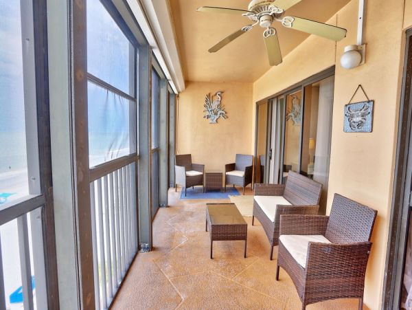 Top-Floor Beachfront Condo with Gulf-Front Views in Madeira Beach