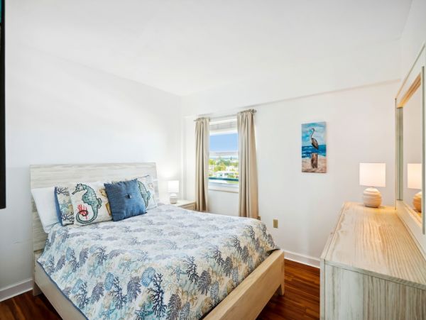 Three Bedroom Oceanfront Vacation Rental in Madeira Beach