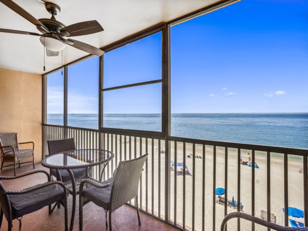 Three Bedroom Oceanfront Vacation Rental in Madeira Beach