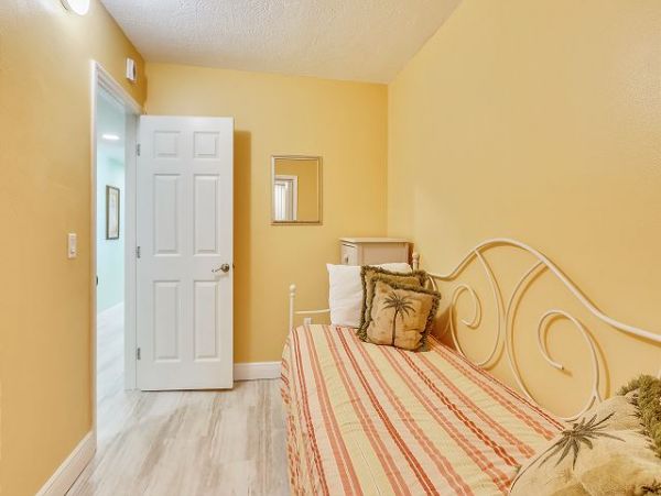 Indian Rocks Indian Shores Condo 1011534