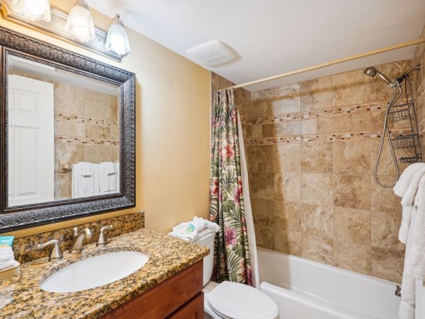 Madeira Beach Gulf Front Condo Vacation Rental with Balcony