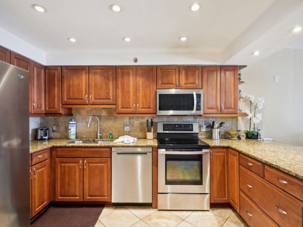 Madeira Beach Gulf Front Condo Vacation Rental with Balcony