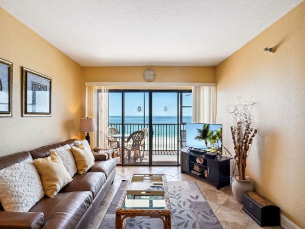 Madeira Beach Gulf Front Condo Vacation Rental with Balcony