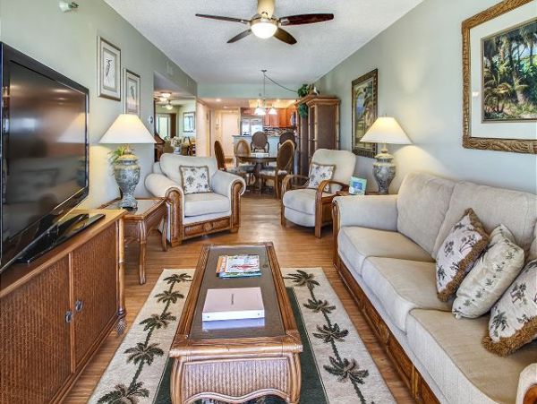 Three Bedroom Beachfront Lovely on Madeira Beach