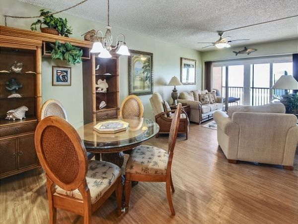 Three Bedroom Beachfront Lovely on Madeira Beach