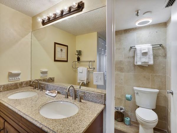 Three Bedroom Beachfront Lovely on Madeira Beach