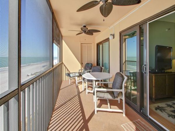 Three Bedroom Beachfront Lovely on Madeira Beach