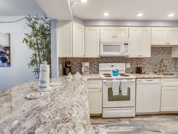 Madeira Beach Vacation Condo Beachfront Rentals on Florida’s Gulf Coast