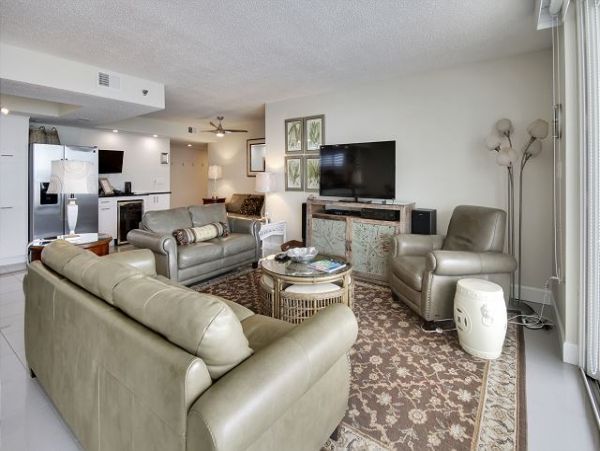 Madeira Beach Oceanfront Vacation Rental - Gulf View Condo with Pool
