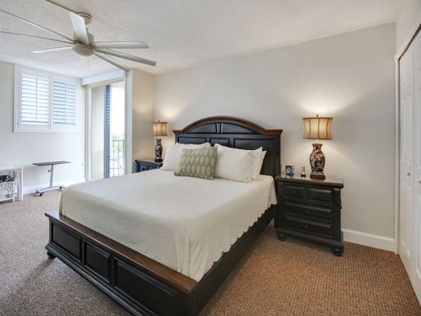 Madeira Beach Oceanfront Vacation Rental - Gulf View Condo with Pool