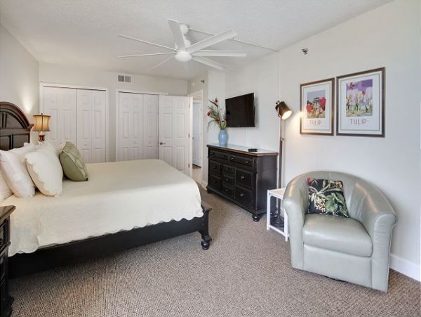 Madeira Beach Oceanfront Vacation Rental - Gulf View Condo with Pool