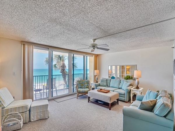 Madeira Beach Beachfront Condo Rental - Florida Gulf Coast 2-Bedroom Vacation Home