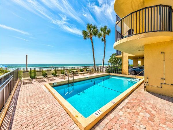 Madeira Beach Beachfront Condo Rental - Florida Gulf Coast 2-Bedroom Vacation Home