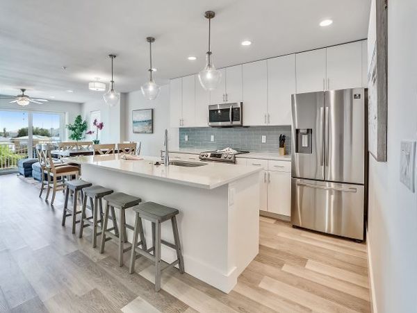 Chic Modern Beach 3 Bedroom Condo in Madeira Beach