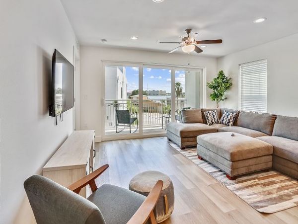 Chic Modern Beach 3 Bedroom Condo in Madeira Beach
