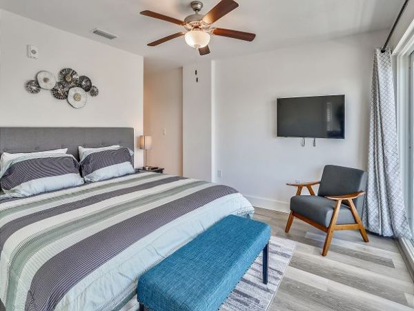 Chic Modern Beach 3 Bedroom Condo in Madeira Beach