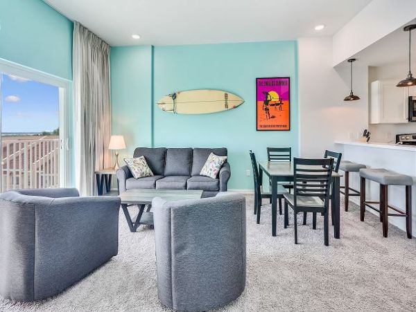 Two Bedroom Vacation Condo. Updated & Modern