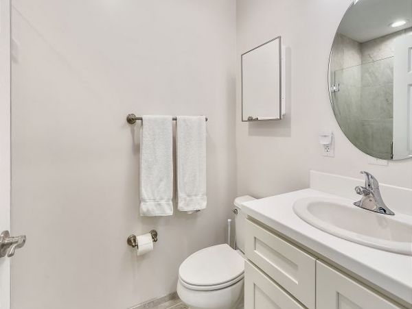 Two Bedroom Vacation Condo. Updated & Modern