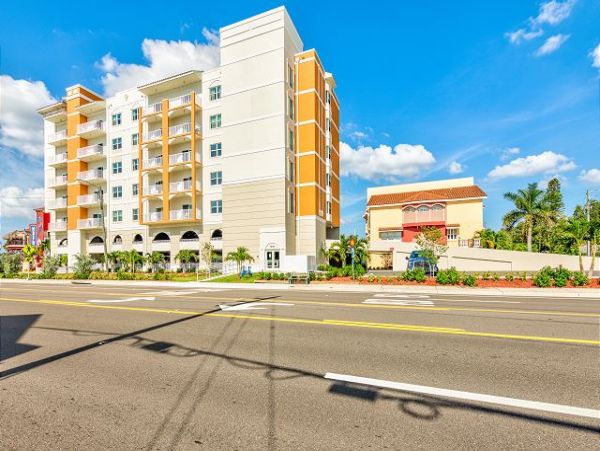 Two Bedroom Vacation Condo. Updated & Modern