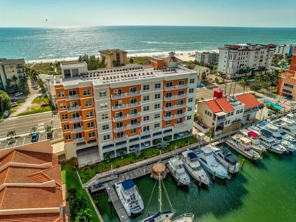 Two Bedroom Vacation Condo. Updated & Modern