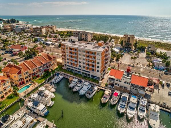 Two Bedroom Vacation Condo. Updated & Modern