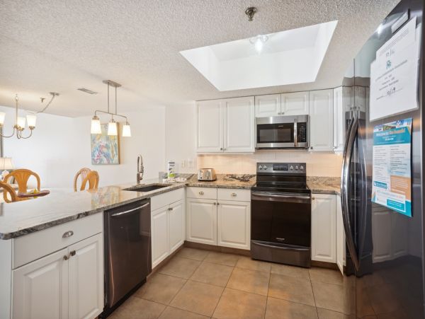 Beachfront Vacation Condo with Amazing Gulf Views Sleeps 8