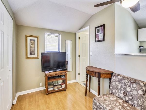 Indian Shores Ai Home 1011579