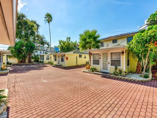 Indian Shores Ai Home 1011579
