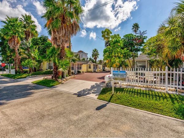 Indian Shores Ai Home 1011579