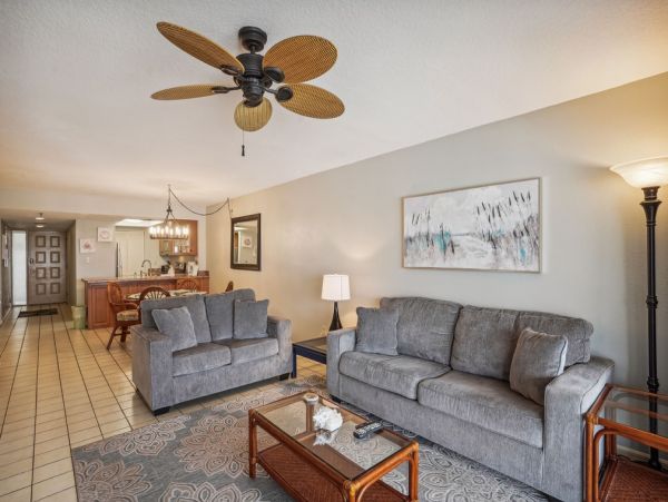 Spacious 2 Bedroom Condo with Full Ocean Views
