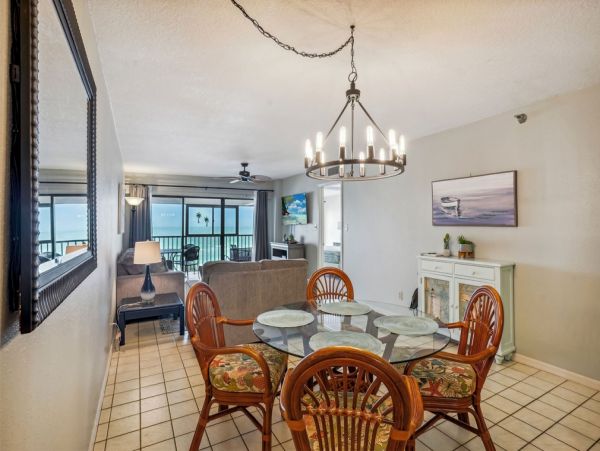 Spacious 2 Bedroom Condo with Full Ocean Views