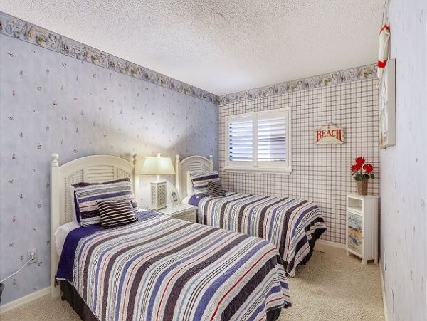 Beachfront 3 Bedroom Condo with Full Ocean View