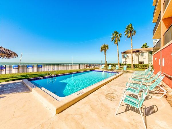 Beachfront 3 Bedroom Condo with Full Ocean View