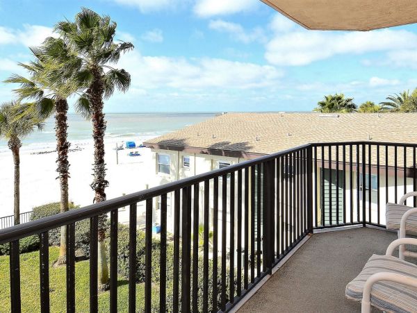 Redington Beach Beachfront Condo Rental - Florida Gulf Coast Vacation Rental with Gulf Views