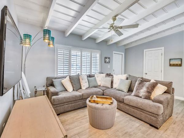 Indian Shores Ai Home 1011597