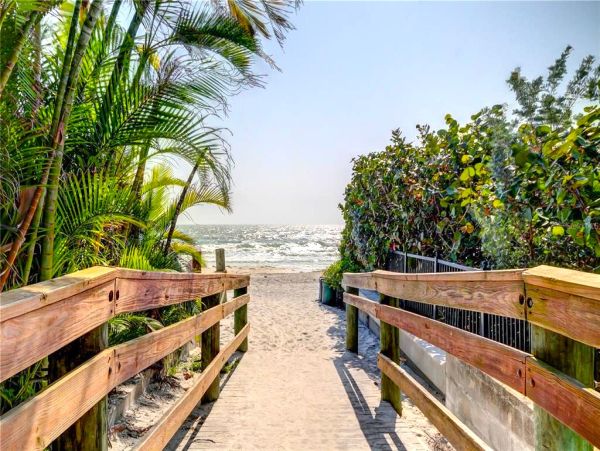 Luxury Redington Shores Vacation Rental - Florida Gulf Coast Townhouse Near Beach