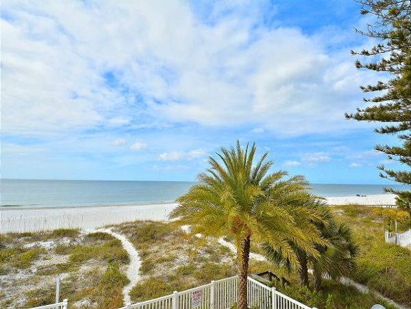 Redington Shores Vacation Condo Two Bedroom Gulf Views