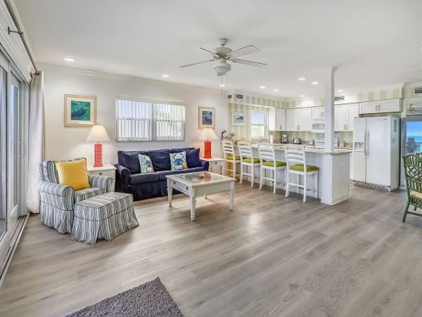 On Beach Redington Shores Vacation Condo Two Bedroom