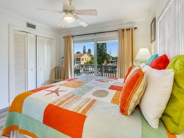 Redington Beach Charming  Gulf Front Condo with Stunning Gulf Views