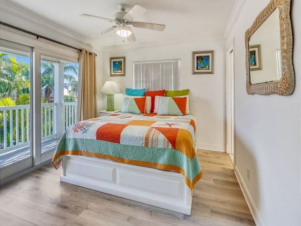 Redington Beach Charming  Gulf Front Condo with Stunning Gulf Views